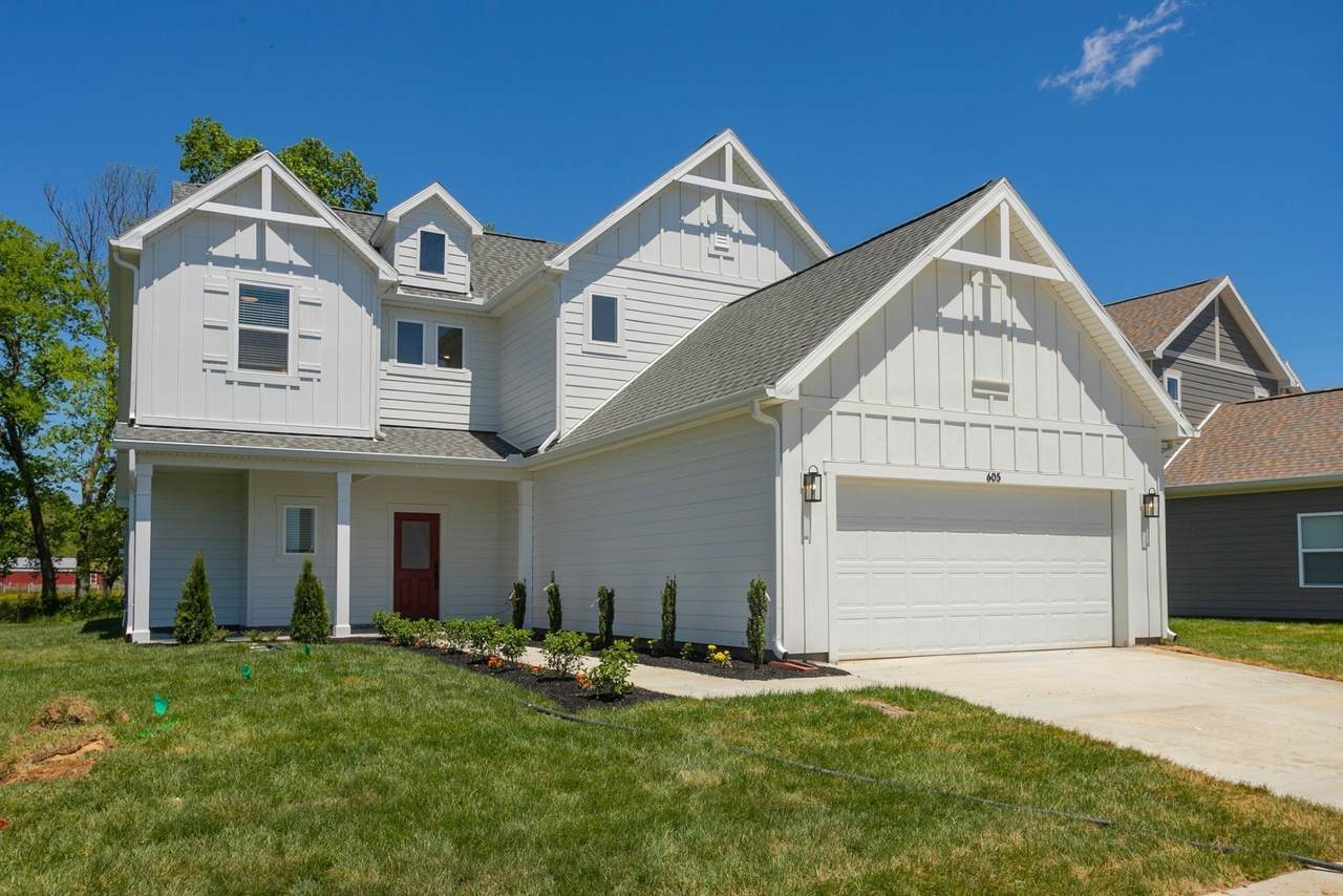 619 E Cassa Way - Photo 1