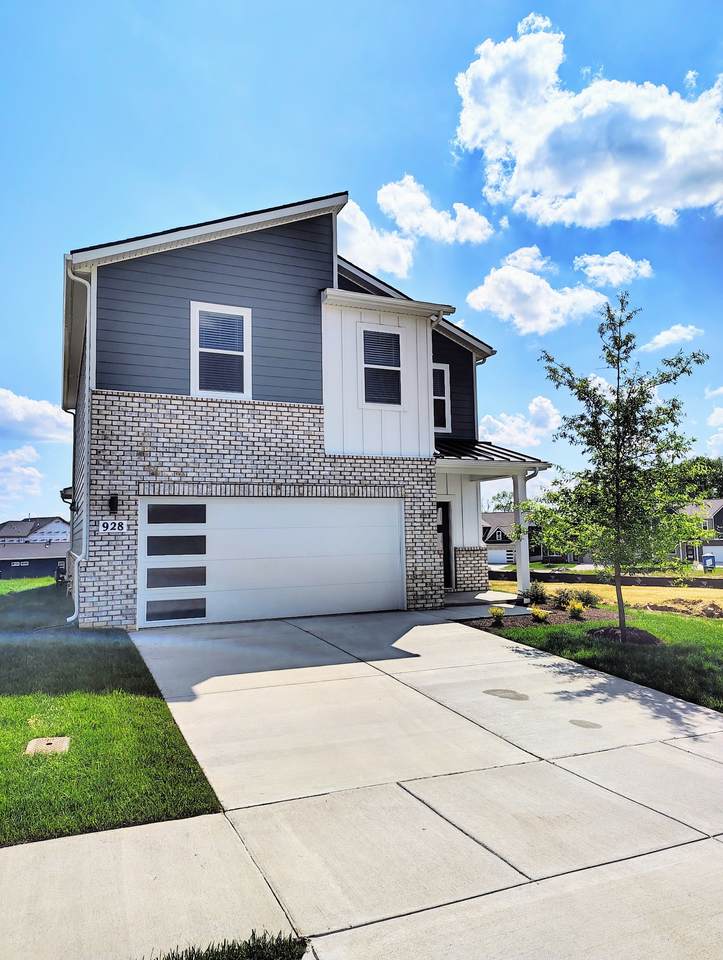 928 Brooklyn Crossing Rd - Photo 1
