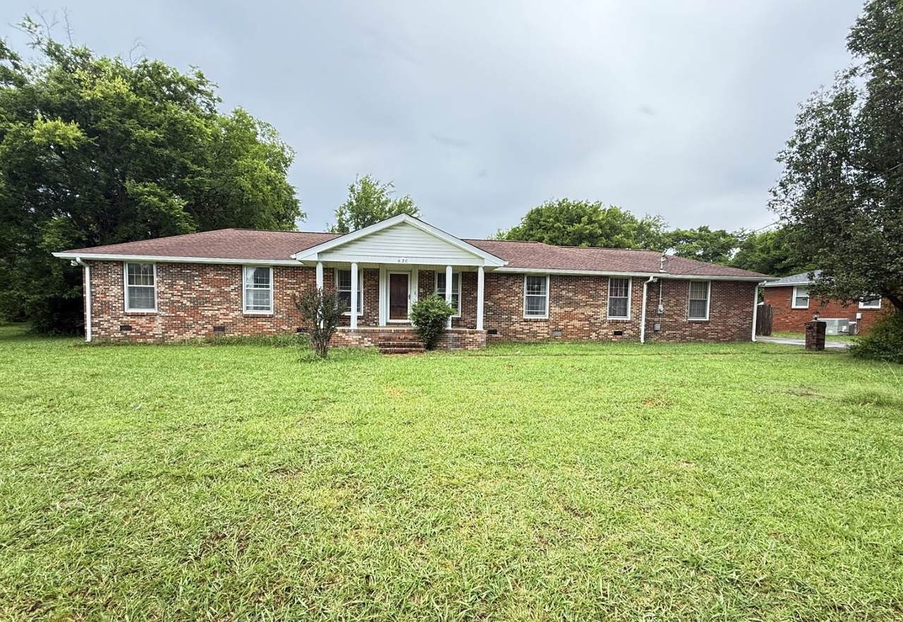 620 Franklin Rd - Photo 1