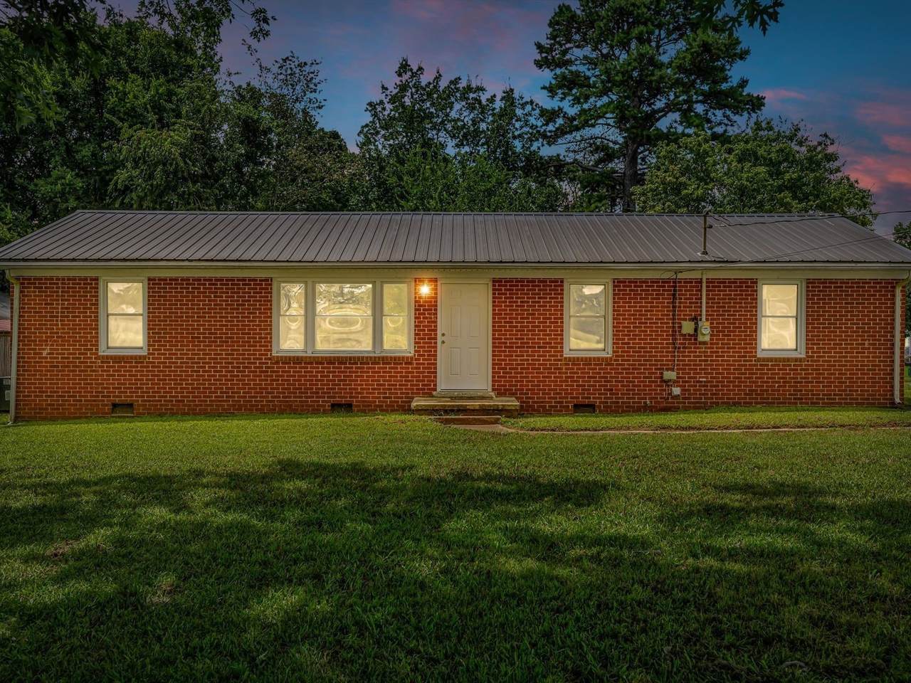 1038 Unionville Deason Rd - Photo 1