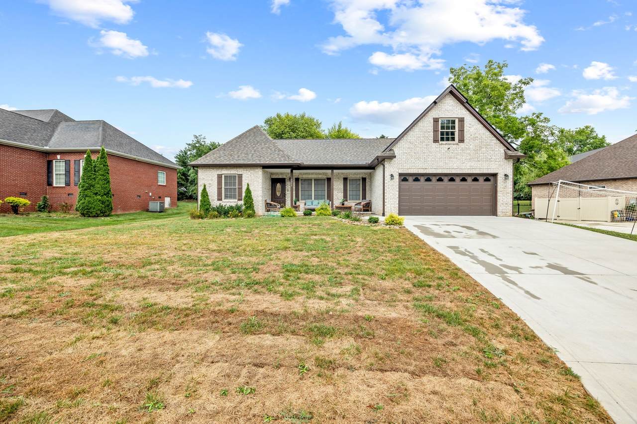 1309 Bridle Path - Photo 1