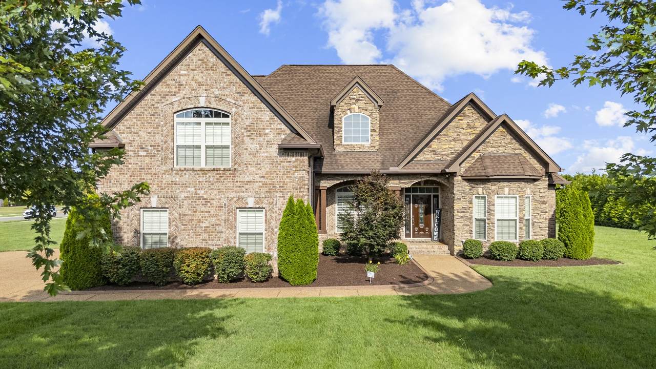 121 Springfield Dr - Photo 1