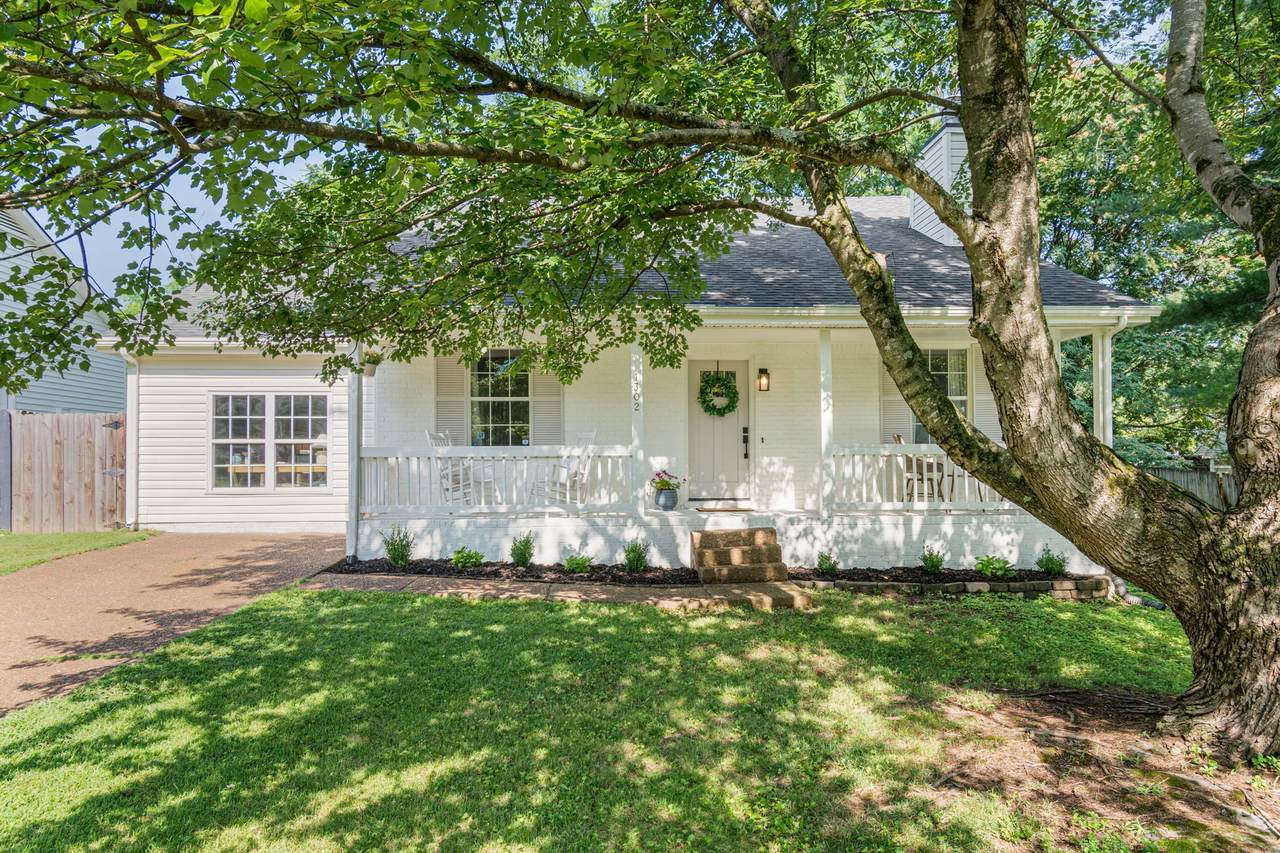 1302 Mallard Dr - Photo 1