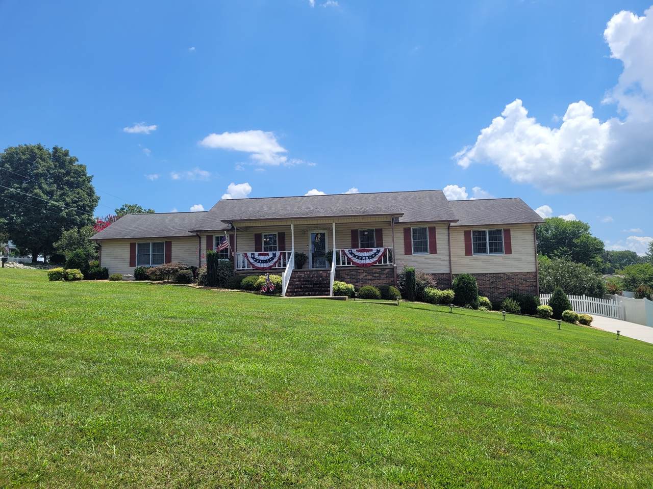 148 Brandi Way - Photo 1