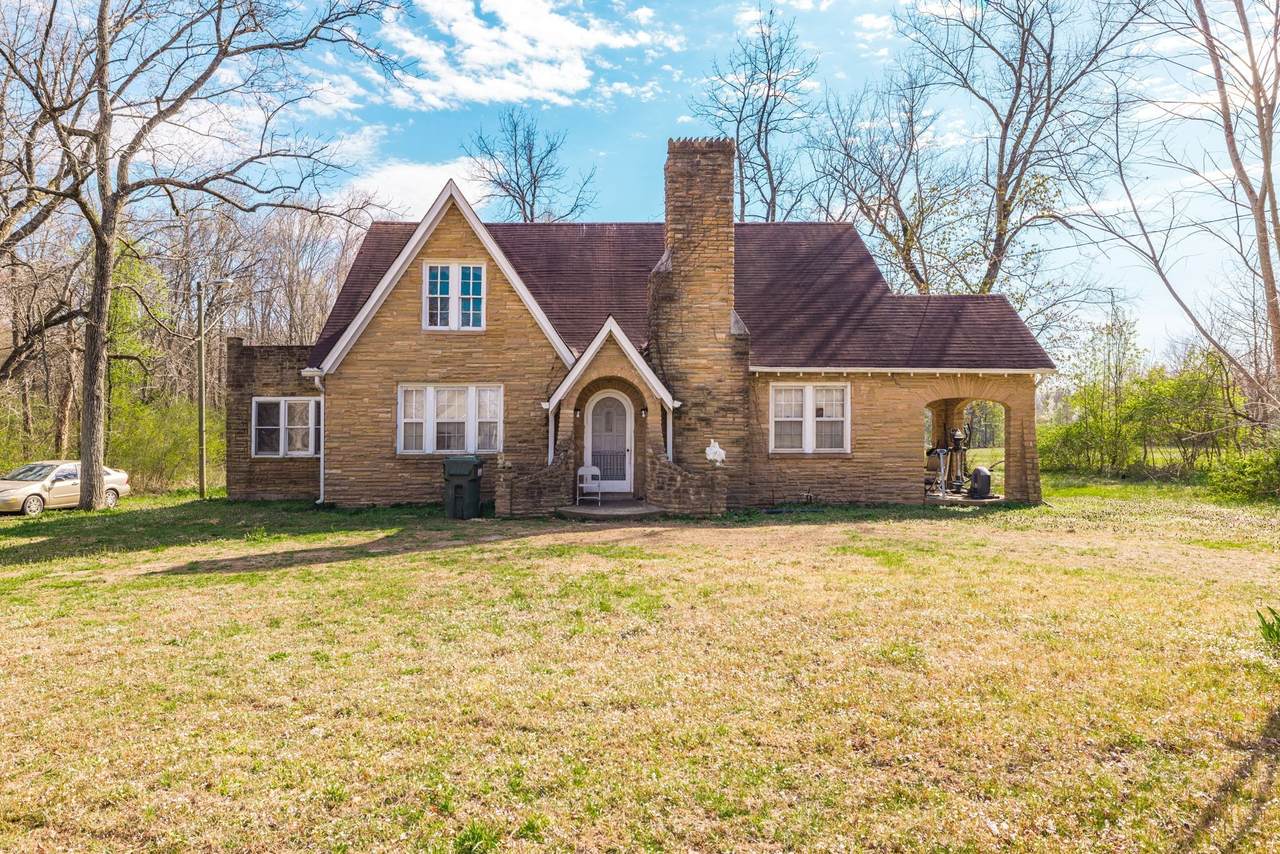 3831 Old Clarksville Pike - Photo 1