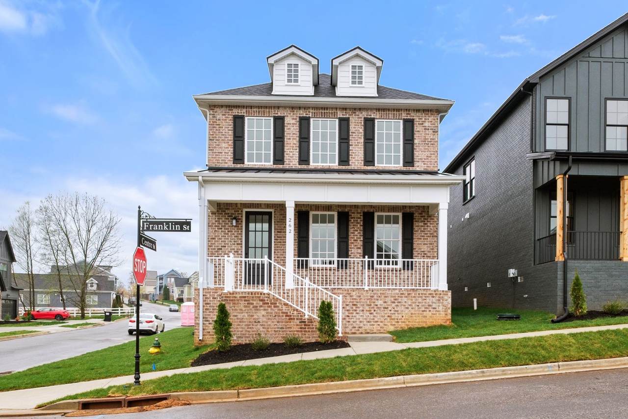 262 Franklin St - Photo 1