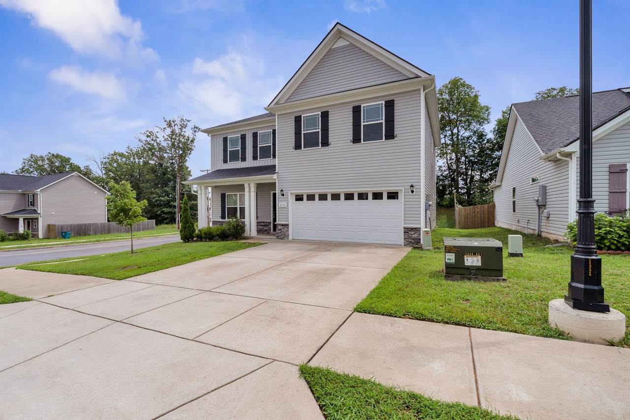 2132 Preserve Cir - Photo 1
