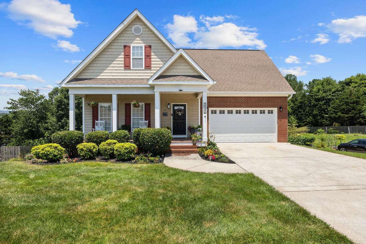 10496 Sovereign Pointe Drive - Photo 1