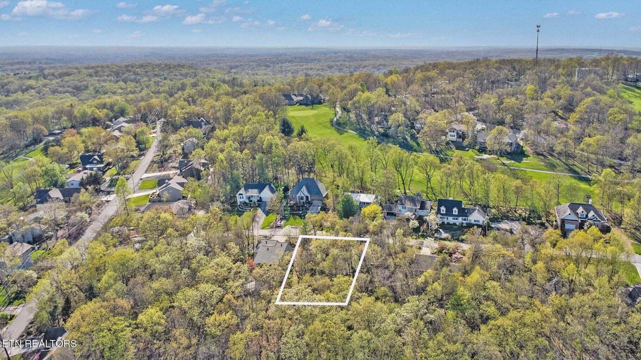 165 Brokenwood Lane - Photo 1