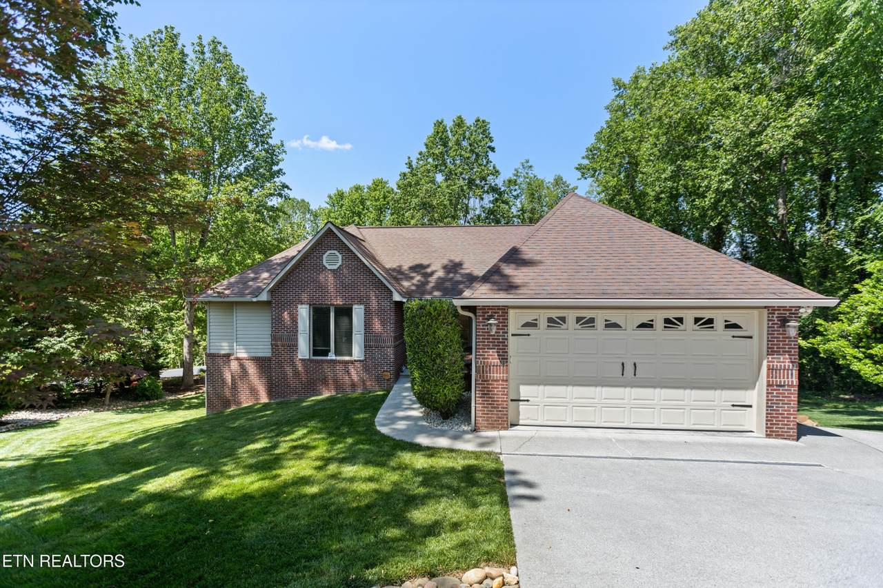 407 Tecumseh Point - Photo 1
