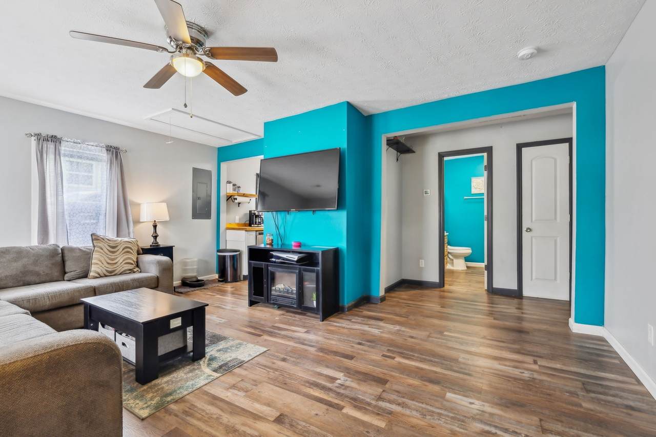 109 Hall St - Photo 1