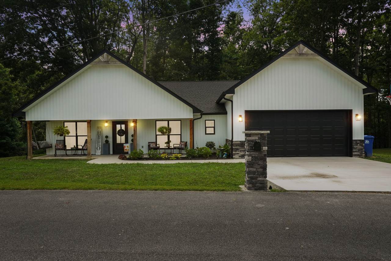 107 Lee Court - Photo 1