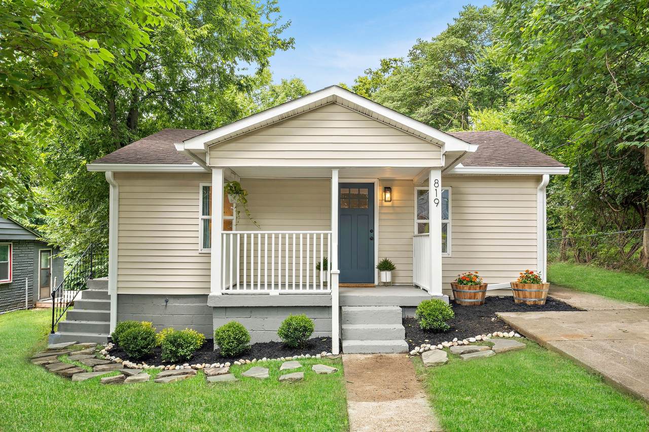 819 W Greenwood Ave - Photo 1