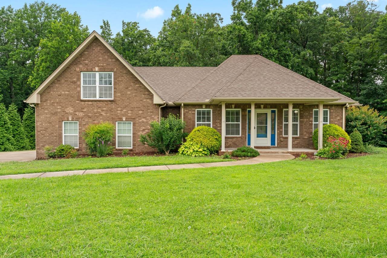 1364 Eastland Dr - Photo 1