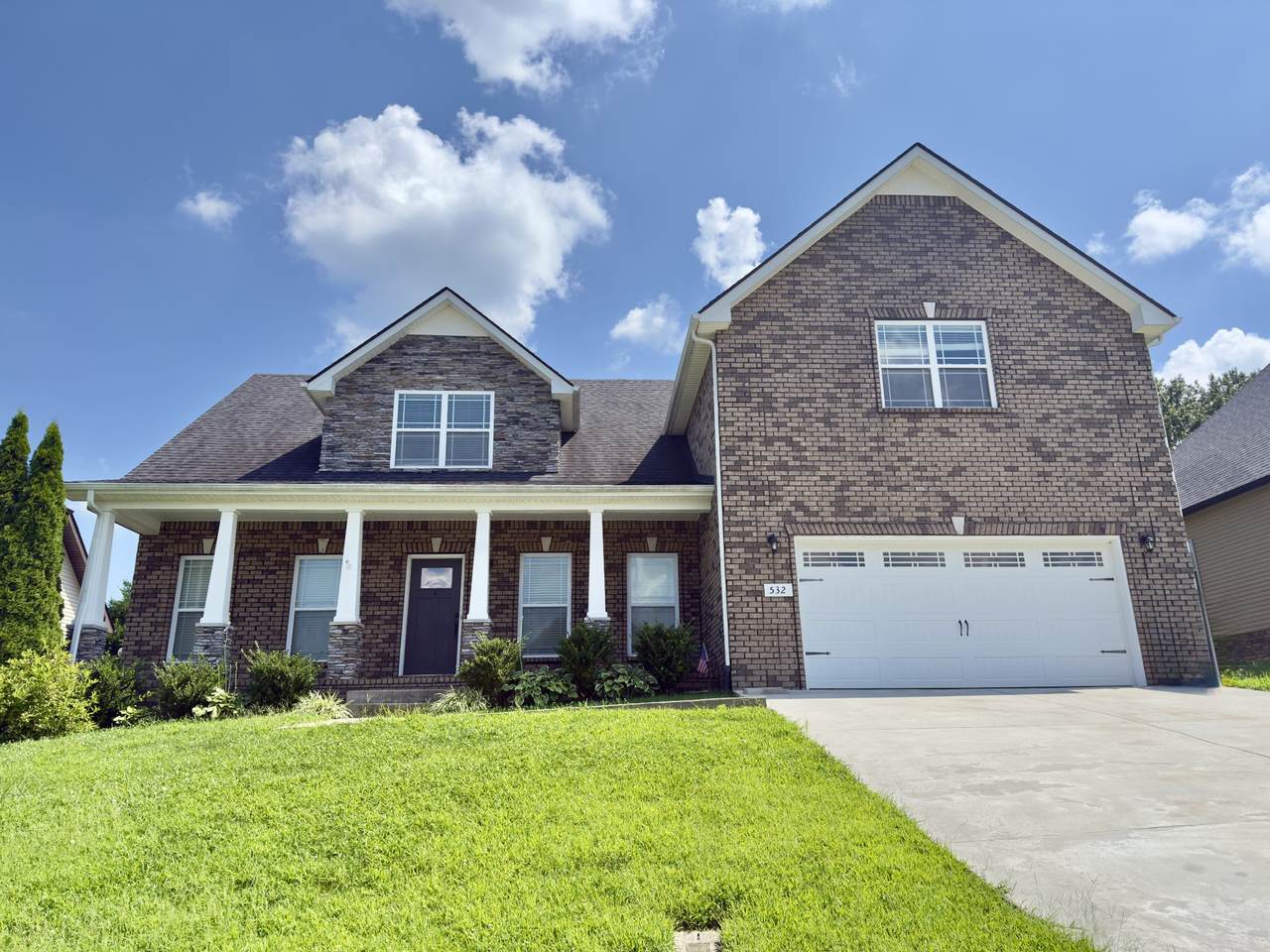 532 Larkspur Dr - Photo 1
