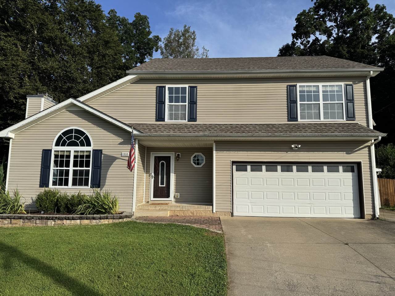 1333 Abigail Ct - Photo 1