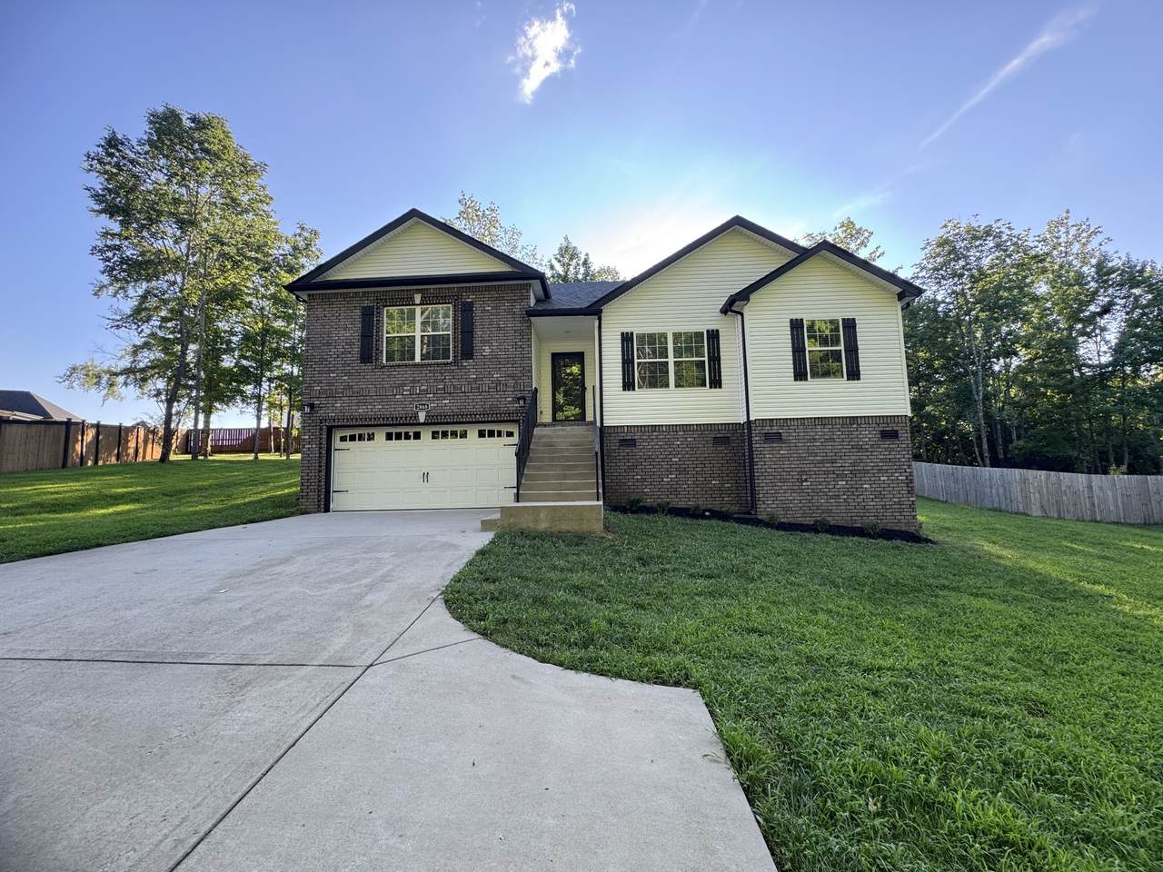 2868 E Old Ashland City Rd - Photo 1