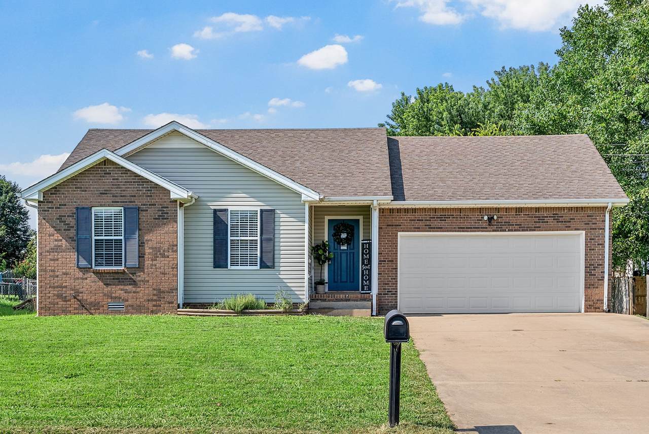2413 Egret Dr - Photo 1