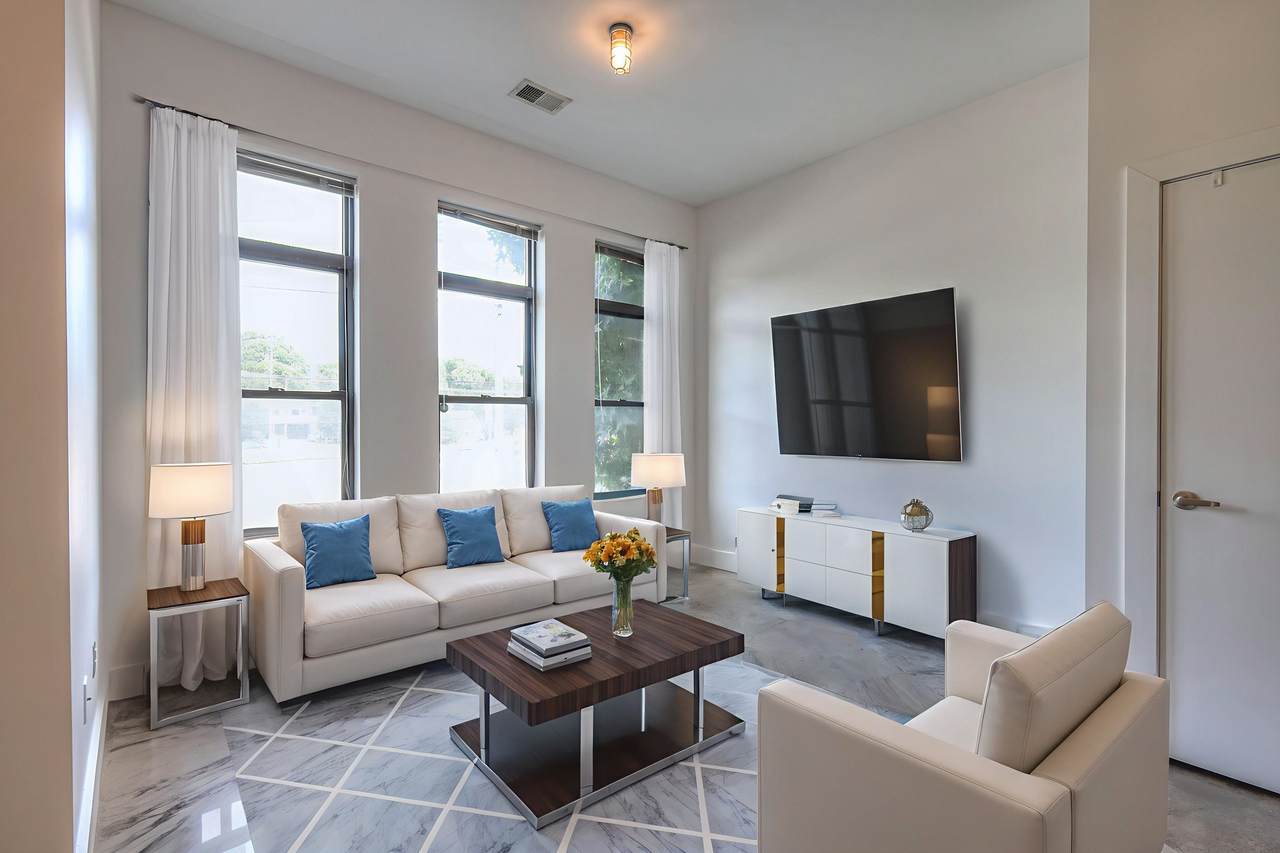 1245 4th Ave - Photo 1