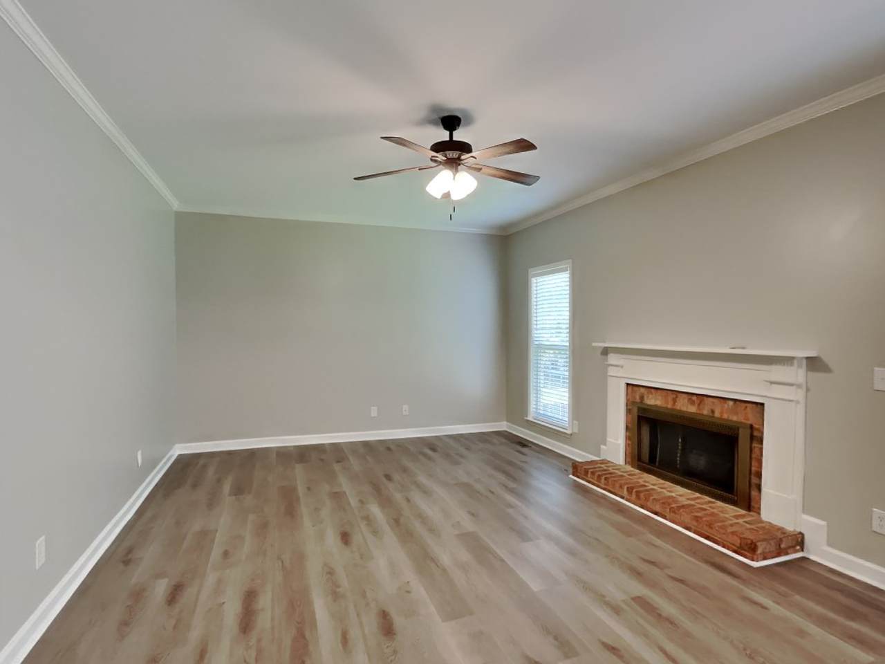 https://bt-photos.global.ssl.fastly.net/nashville/1280_boomver_1_RTC2958696-1.jpg