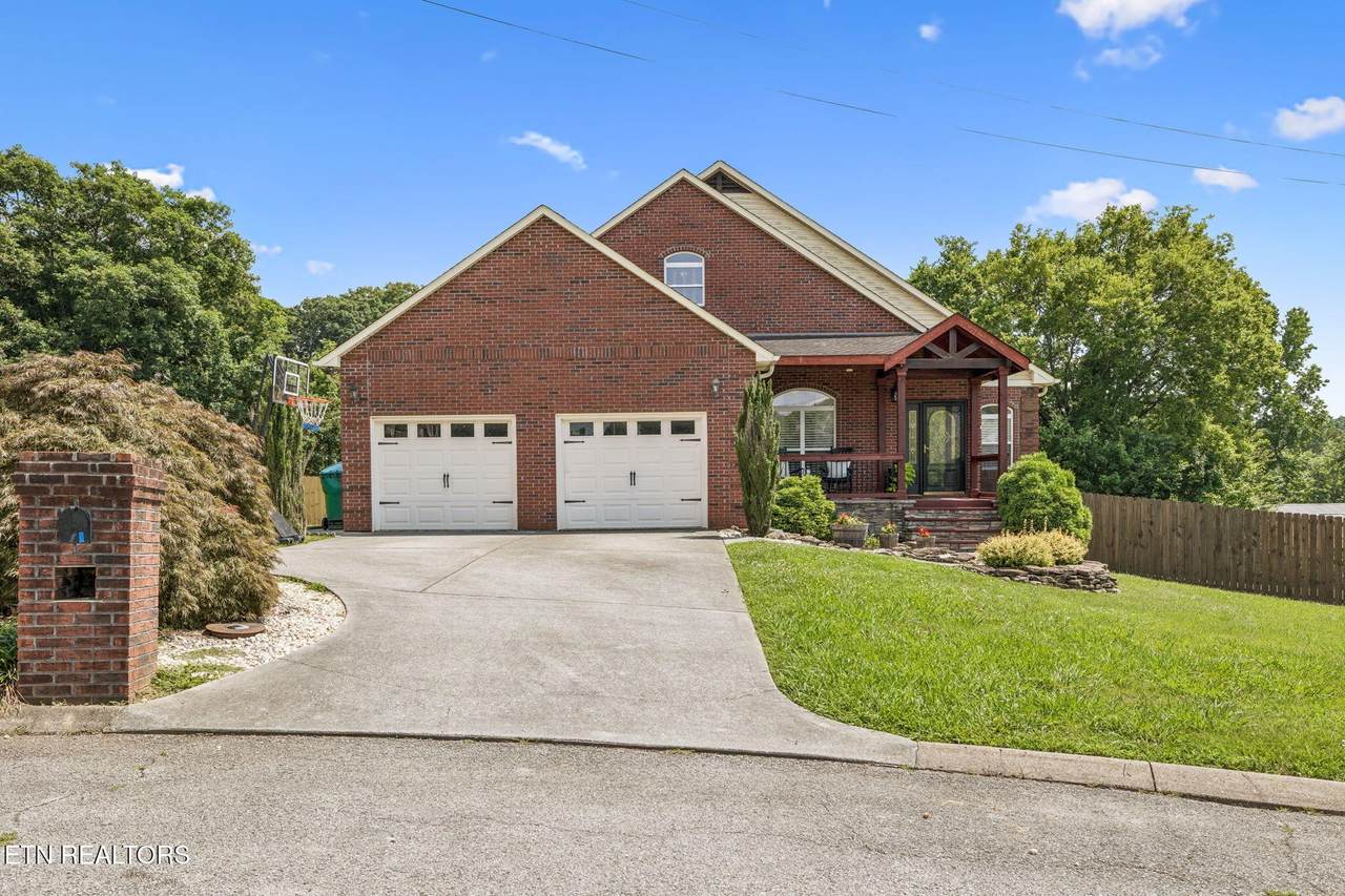 171 Brentwood Place - Photo 1