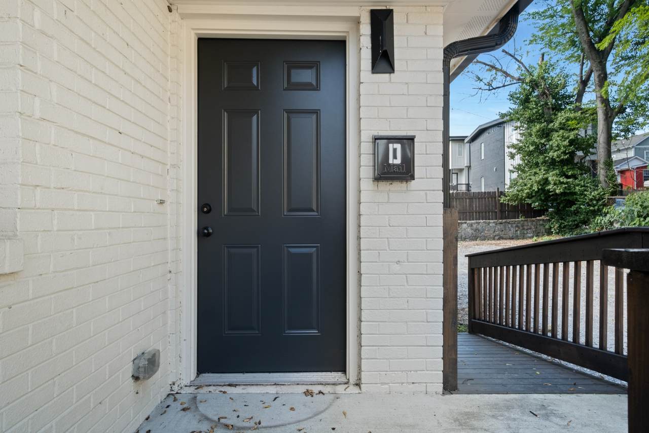 1905 Hermosa St - Photo 1