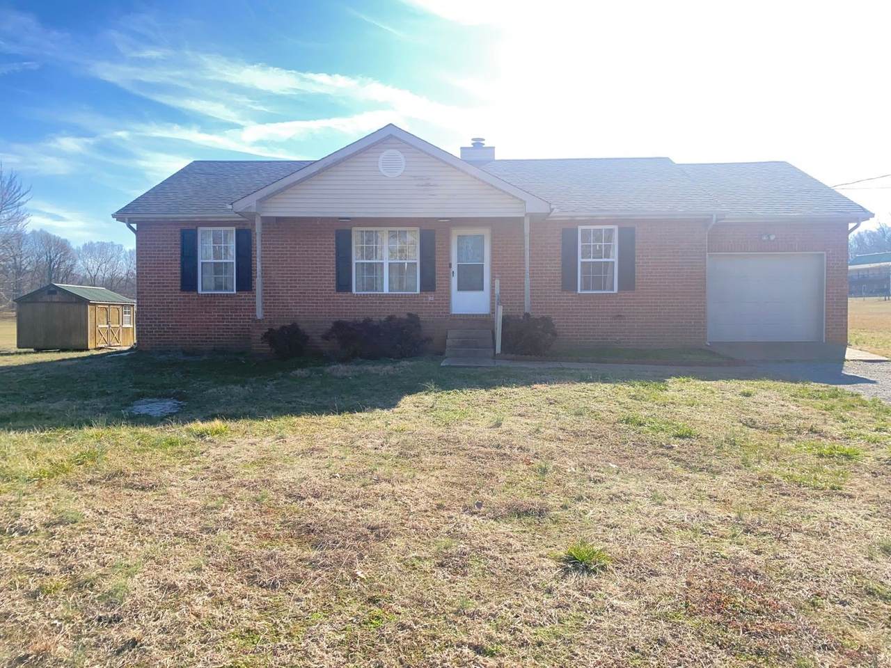 542 Rogers Ln - Photo 1