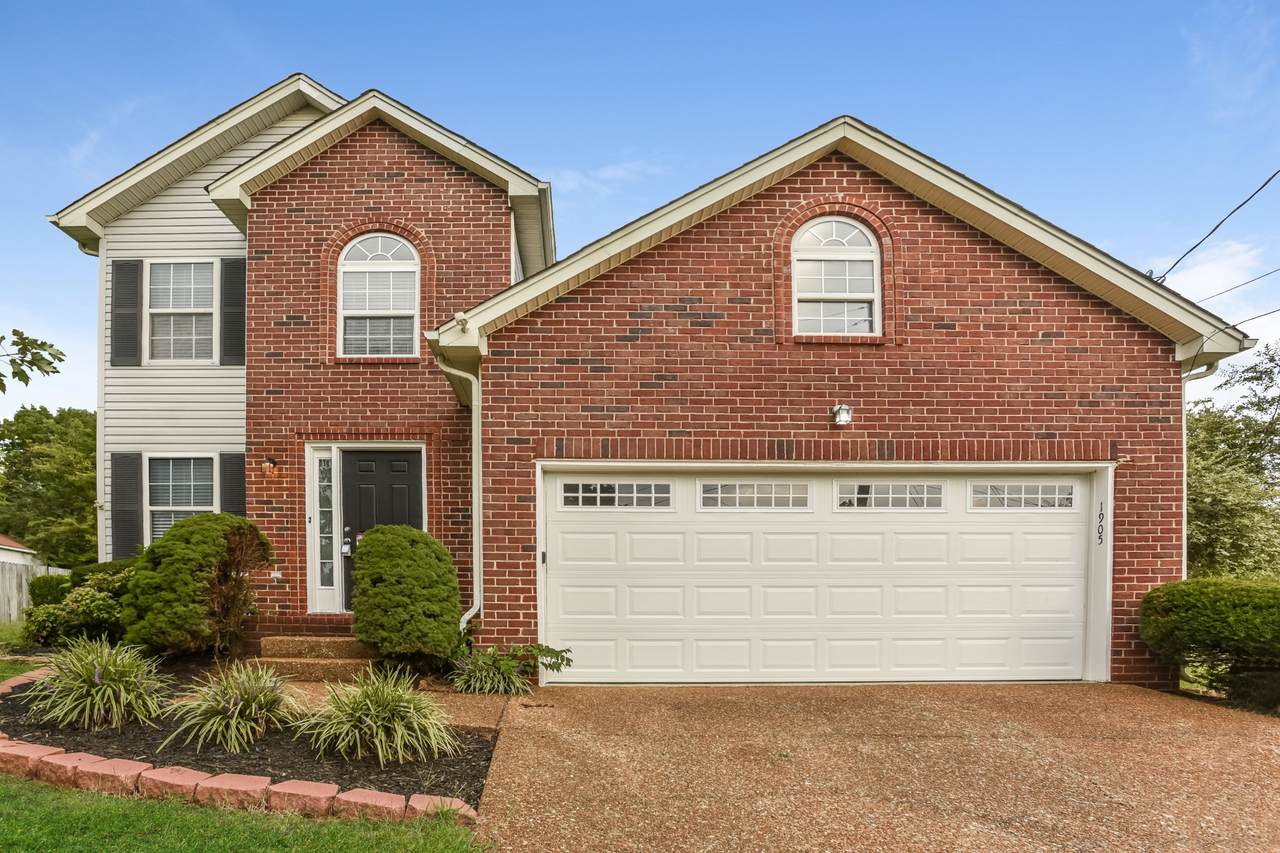 1905 Port James Cir - Photo 1