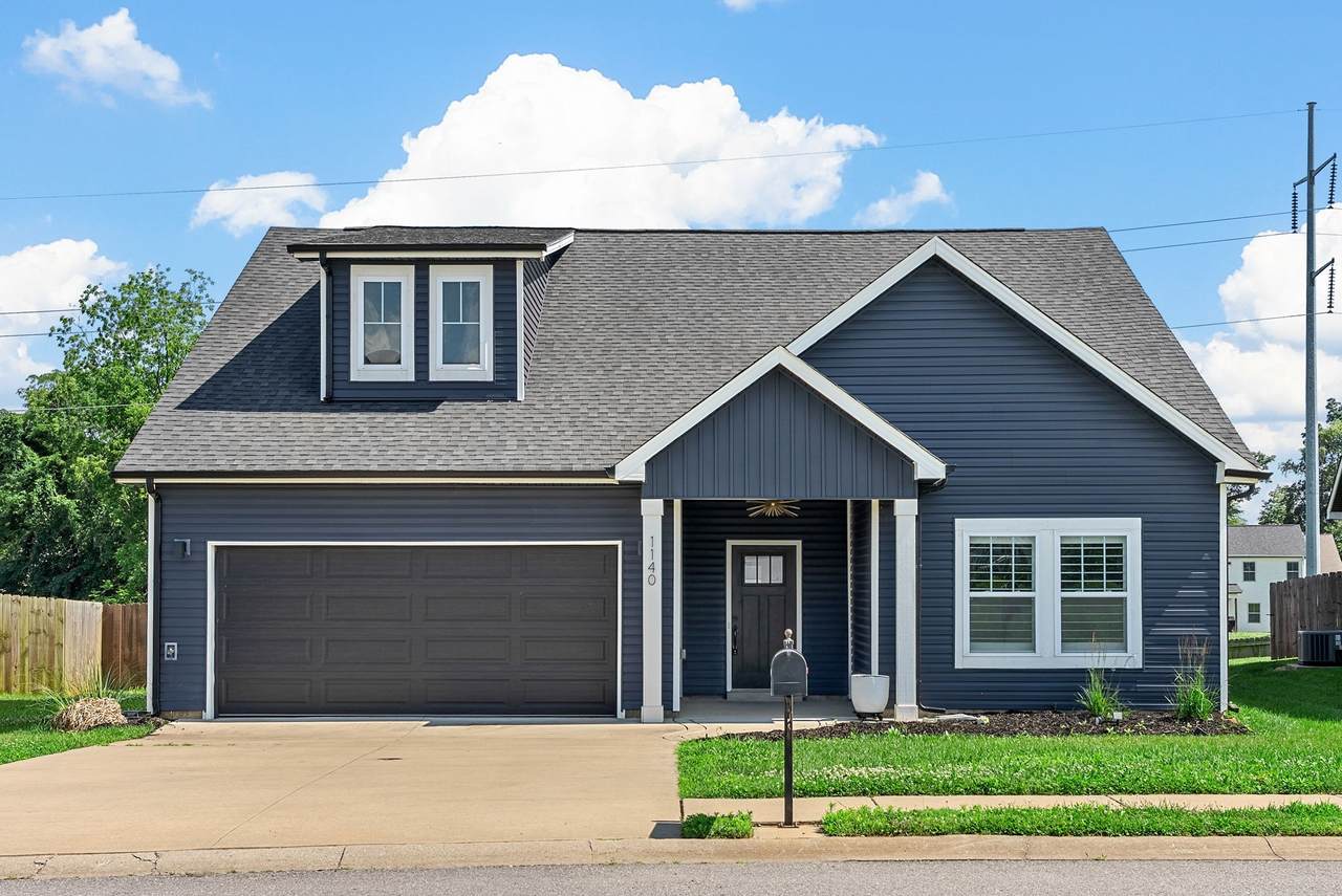 1140 Eagles Bluff Drive - Photo 1