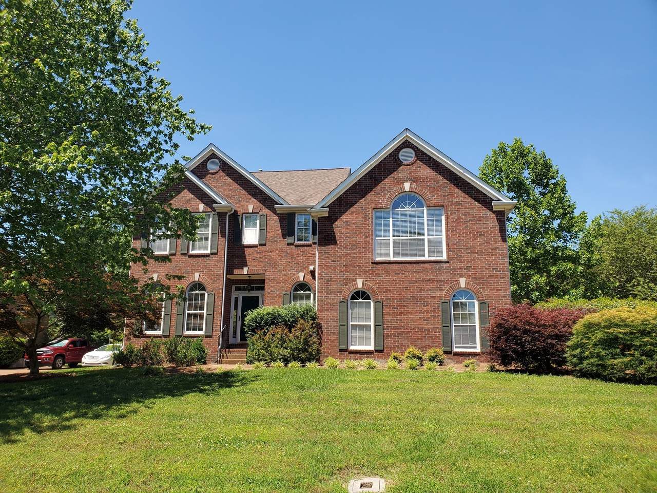 212 Dandridge Dr - Photo 1