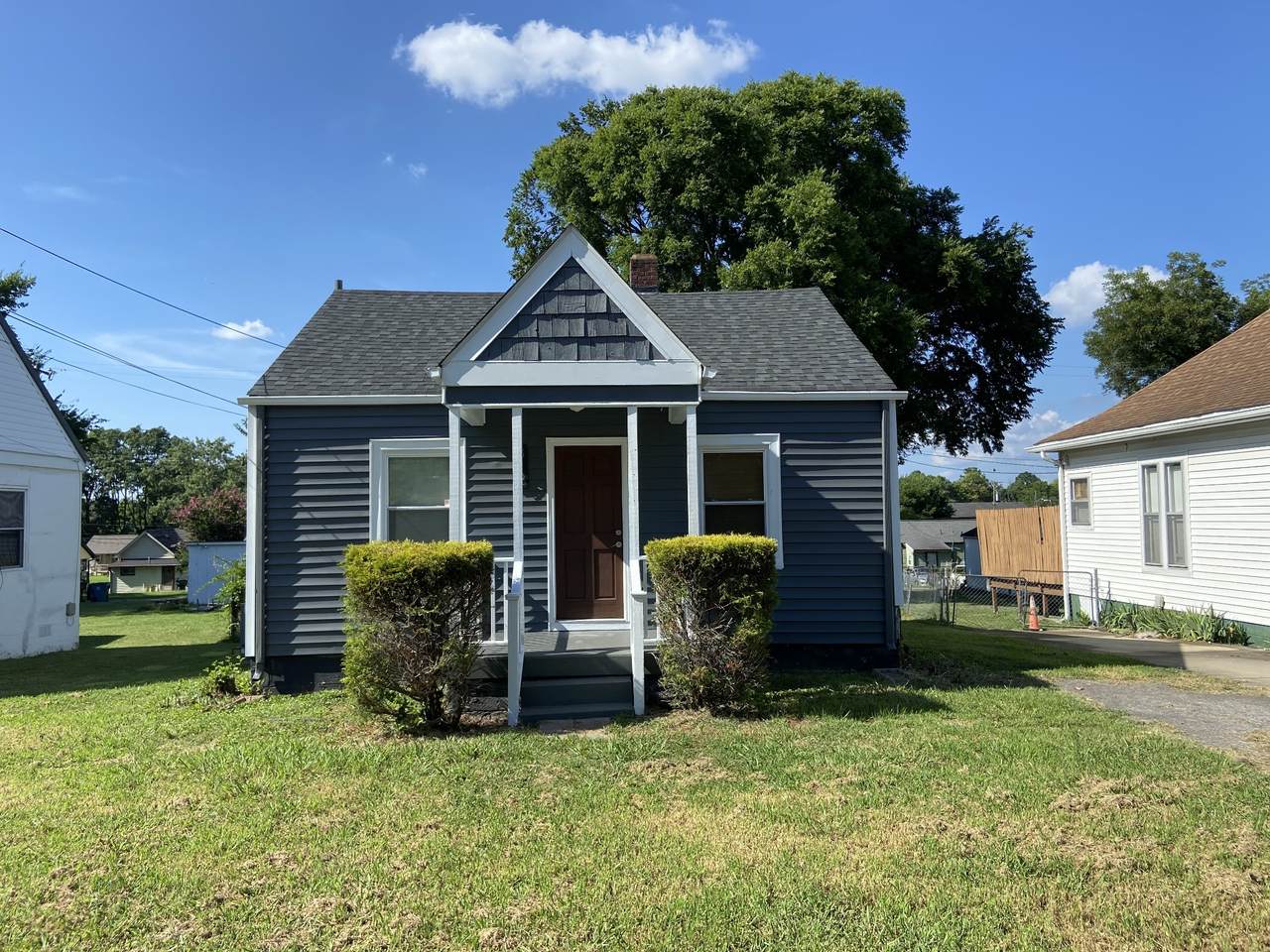 312 Valeria St - Photo 1