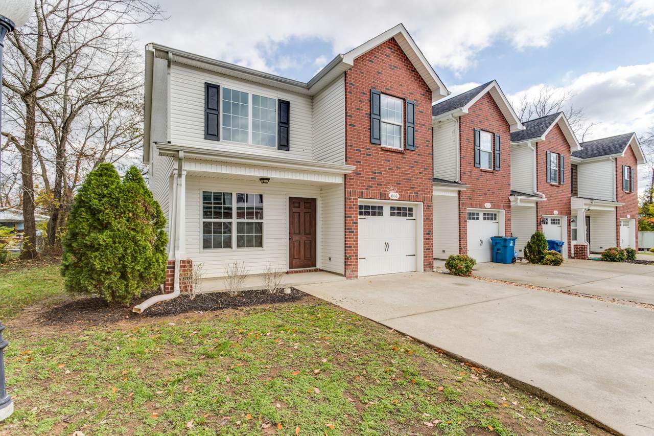 806 Bonneville Ln - Photo 1
