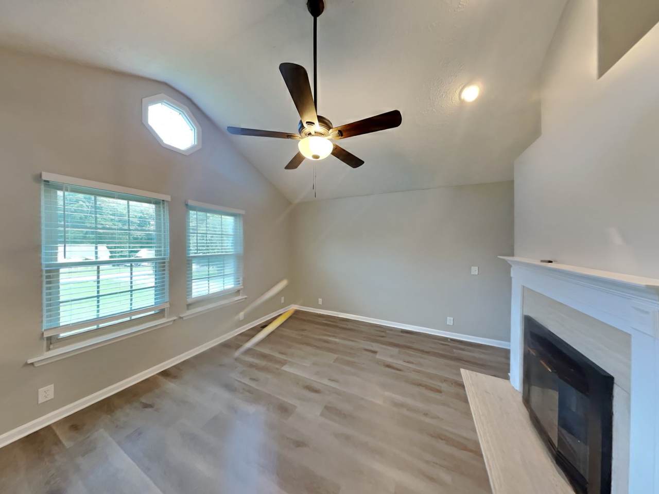 https://bt-photos.global.ssl.fastly.net/nashville/1280_boomver_1_RTC2963634-1.jpg