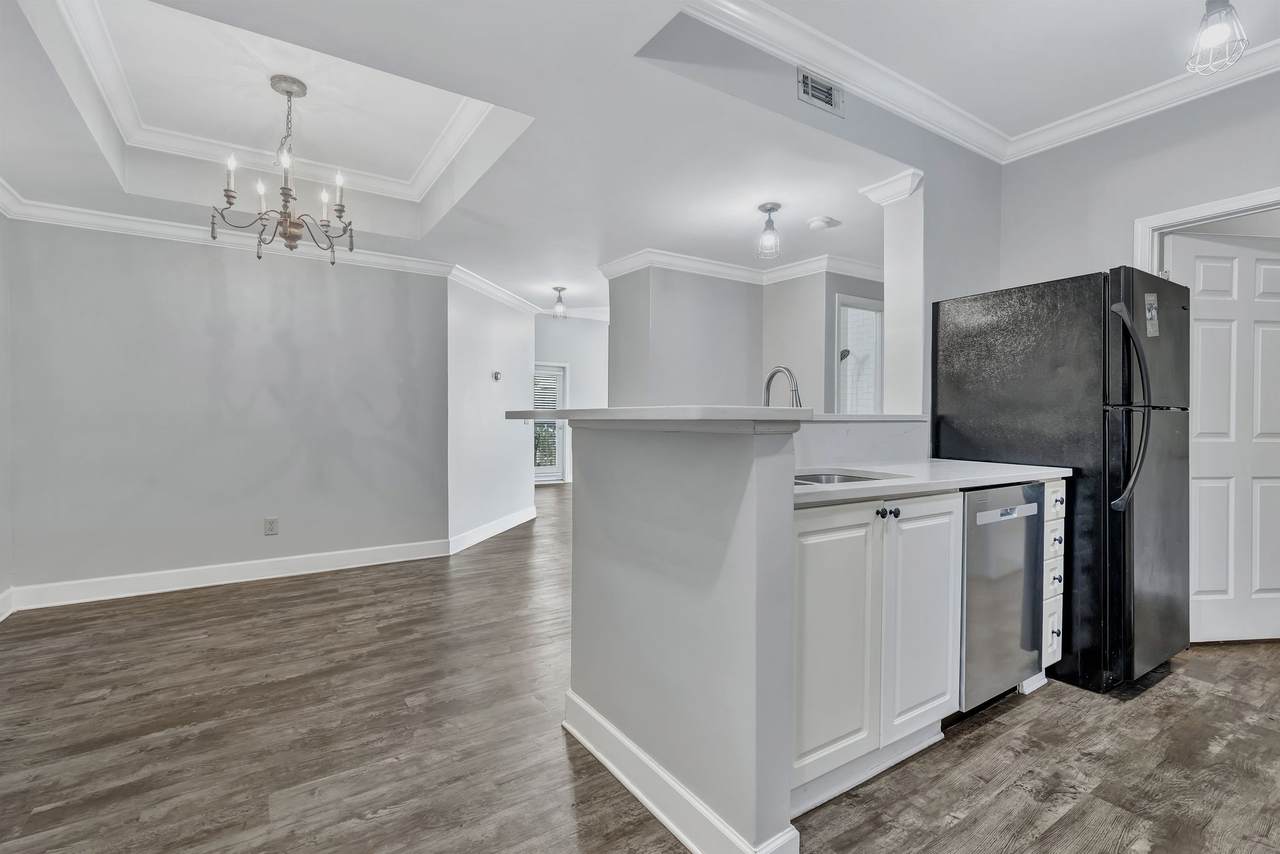 2025 Woodmont Blvd - Photo 1