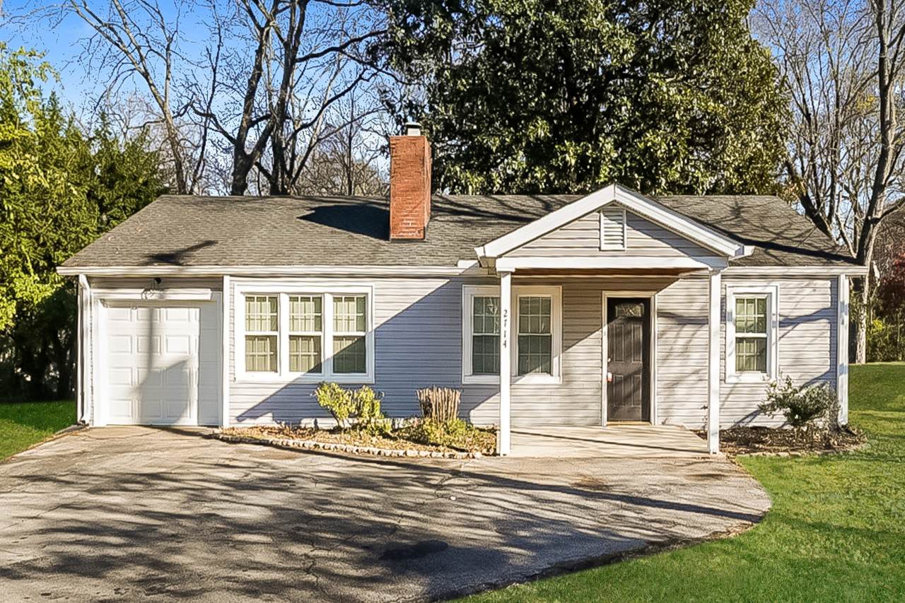 2714 Hartford Dr - Photo 1