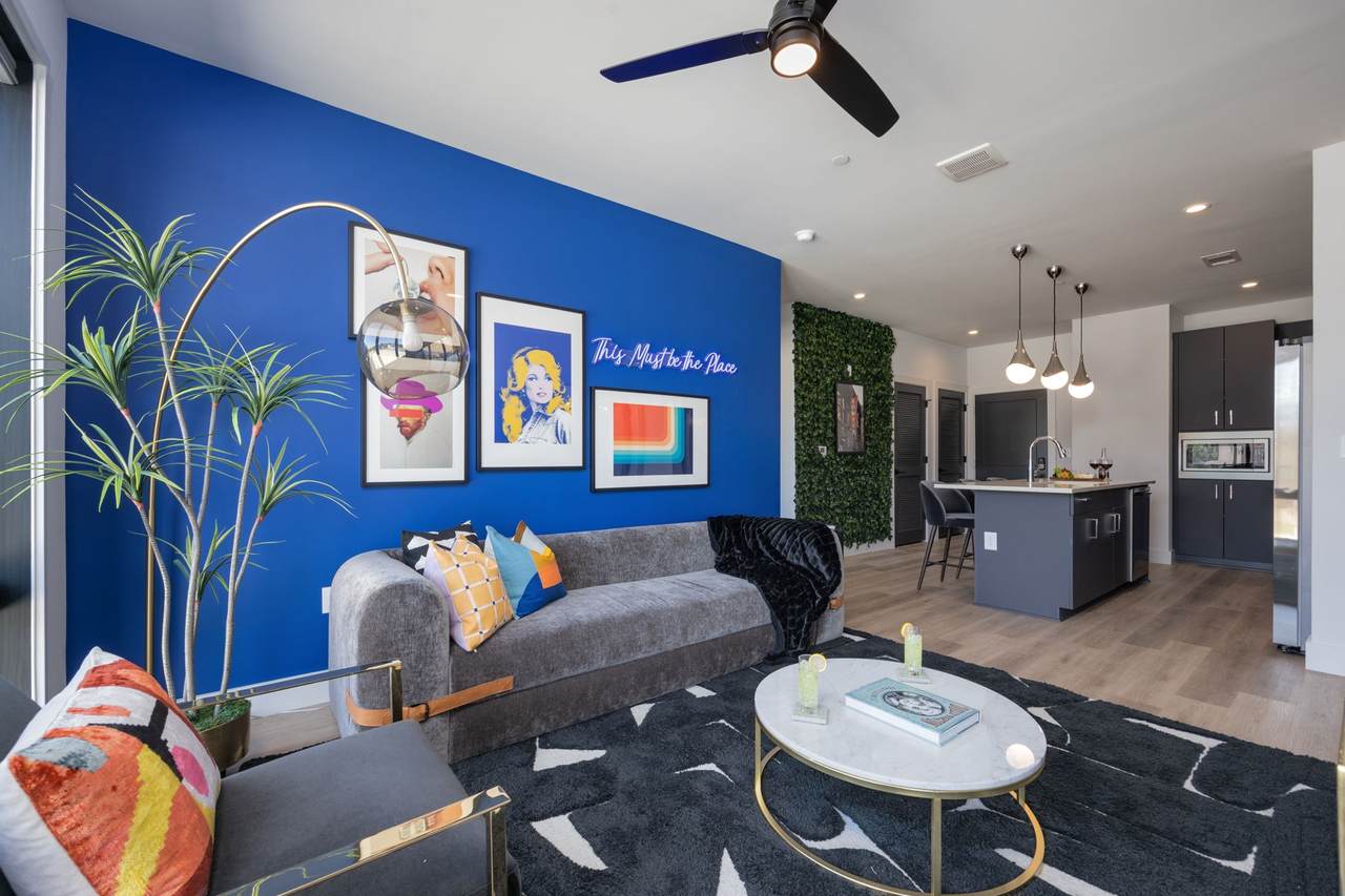 303 31st Ave - Photo 1