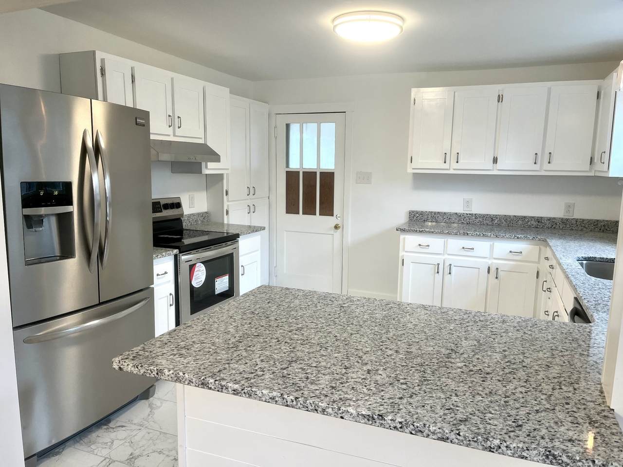445 E Madison St - Photo 1