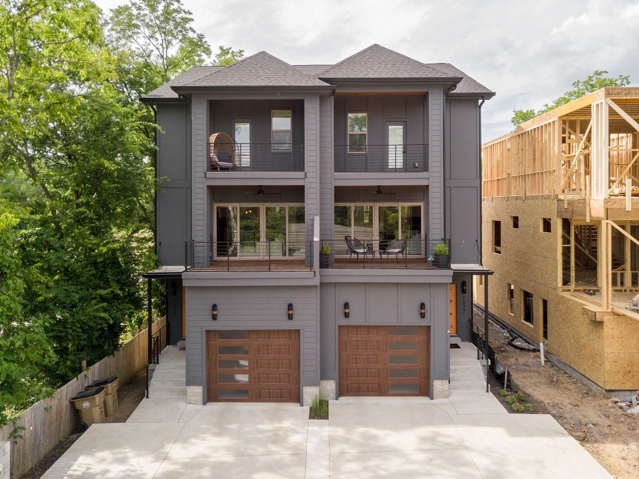 1029 Alice St - Photo 1