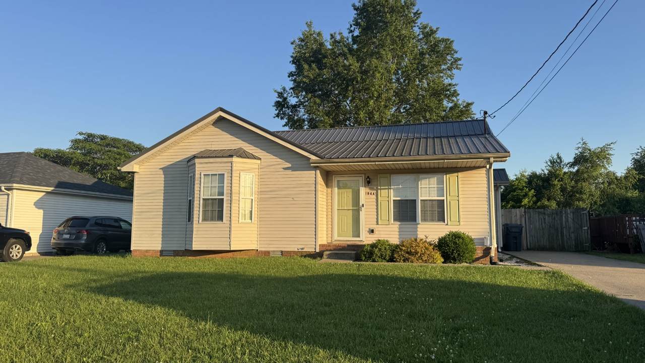 1944 Timberline Cir - Photo 1