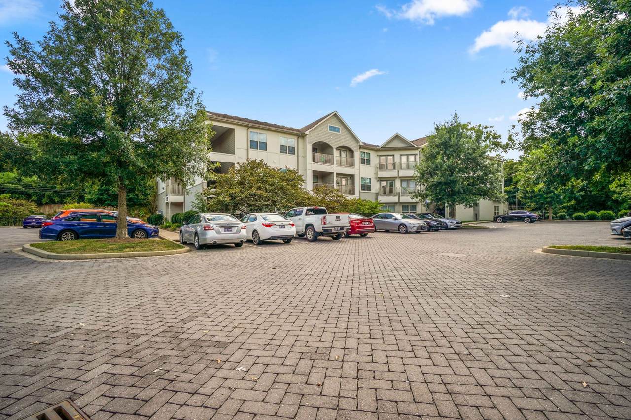 414 Rosedale Ave - Photo 1