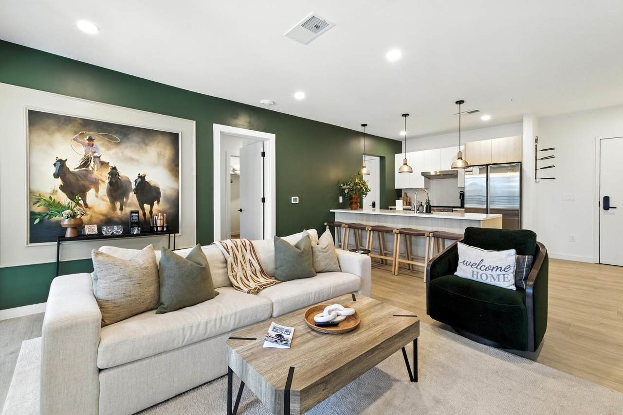 635 7th Ave - Photo 1