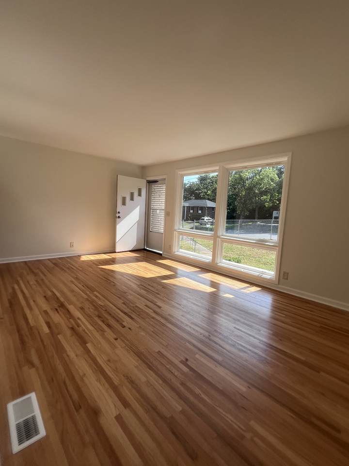 https://bt-photos.global.ssl.fastly.net/nashville/1280_boomver_1_RTC2971373-1.jpg
