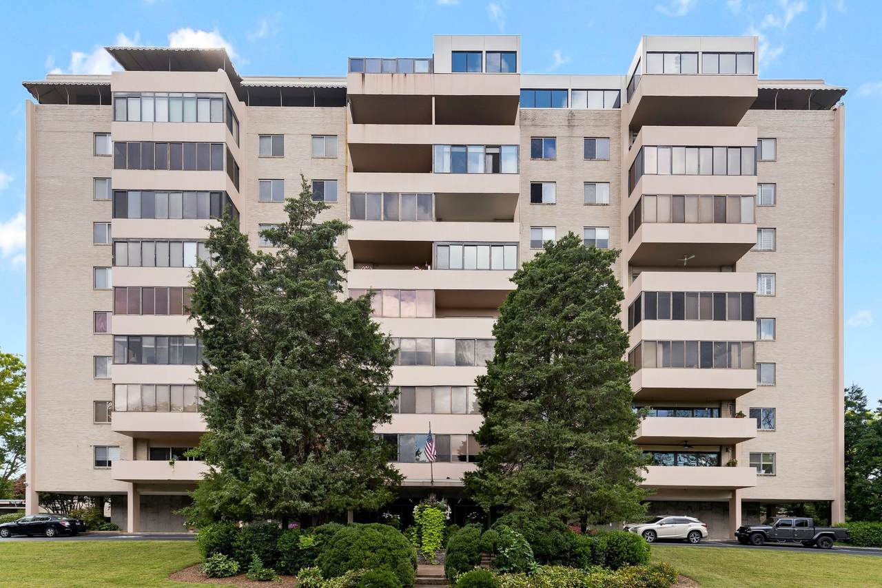 105 Leake Ave - Photo 1