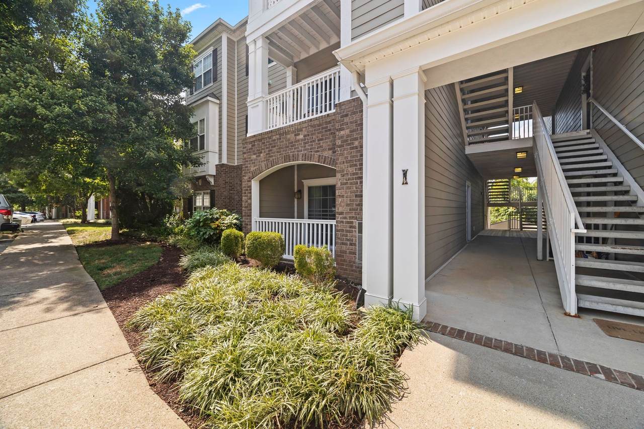 8501 Burnham Ln - Photo 1