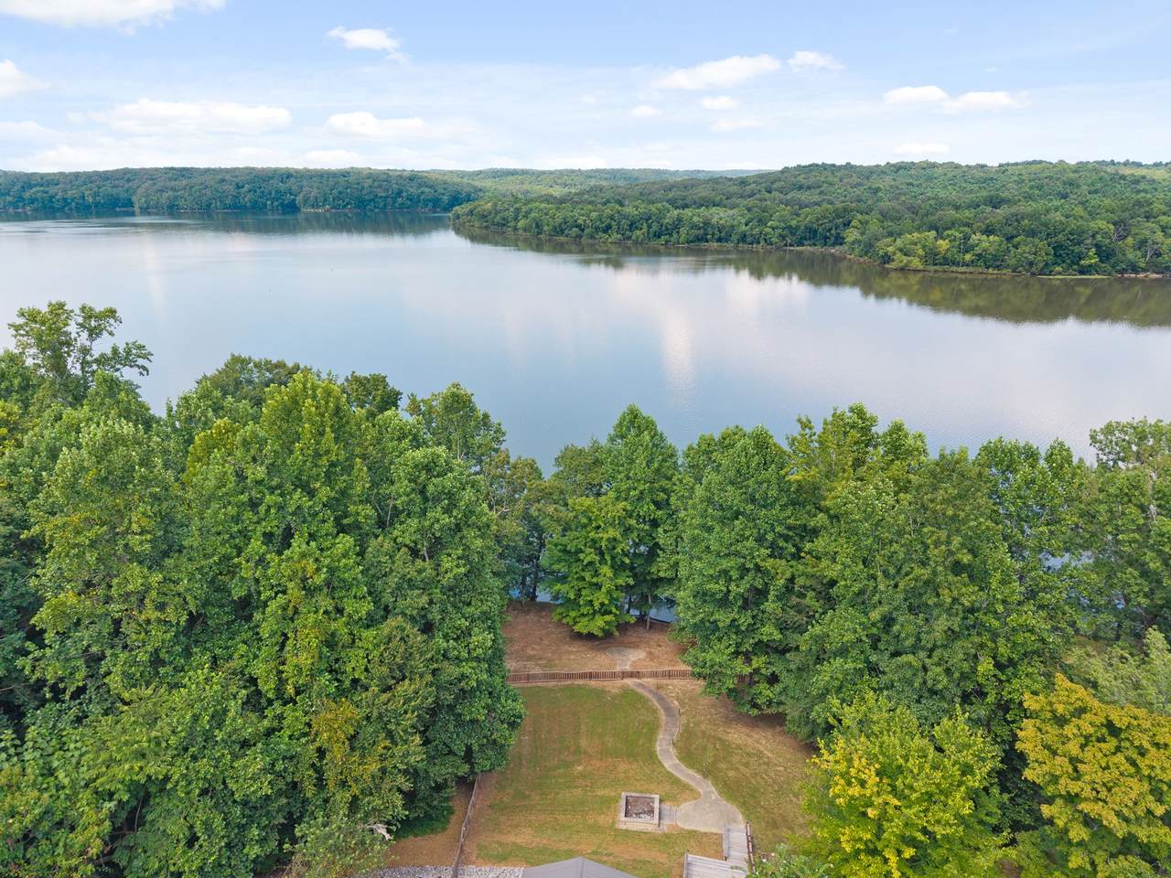 https://bt-photos.global.ssl.fastly.net/nashville/1280_boomver_3_RTC2975437-1.jpg
