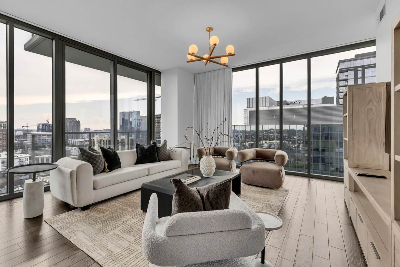 1212 Laurel St - Photo 1