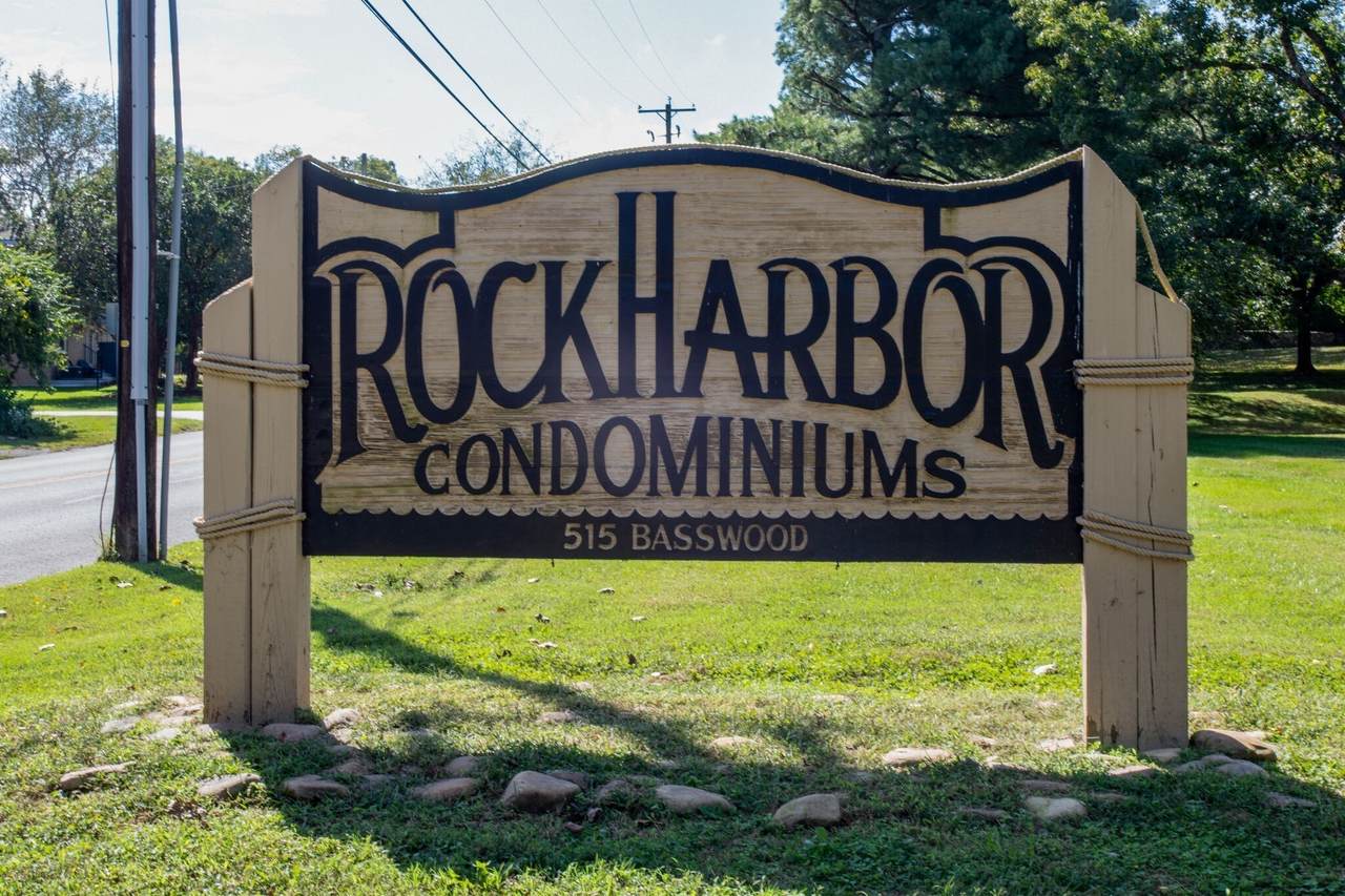 515 Basswood Ave - Photo 1