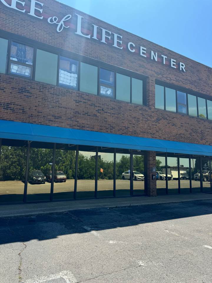 30 Crossland Ave Unit 102B - Photo 1