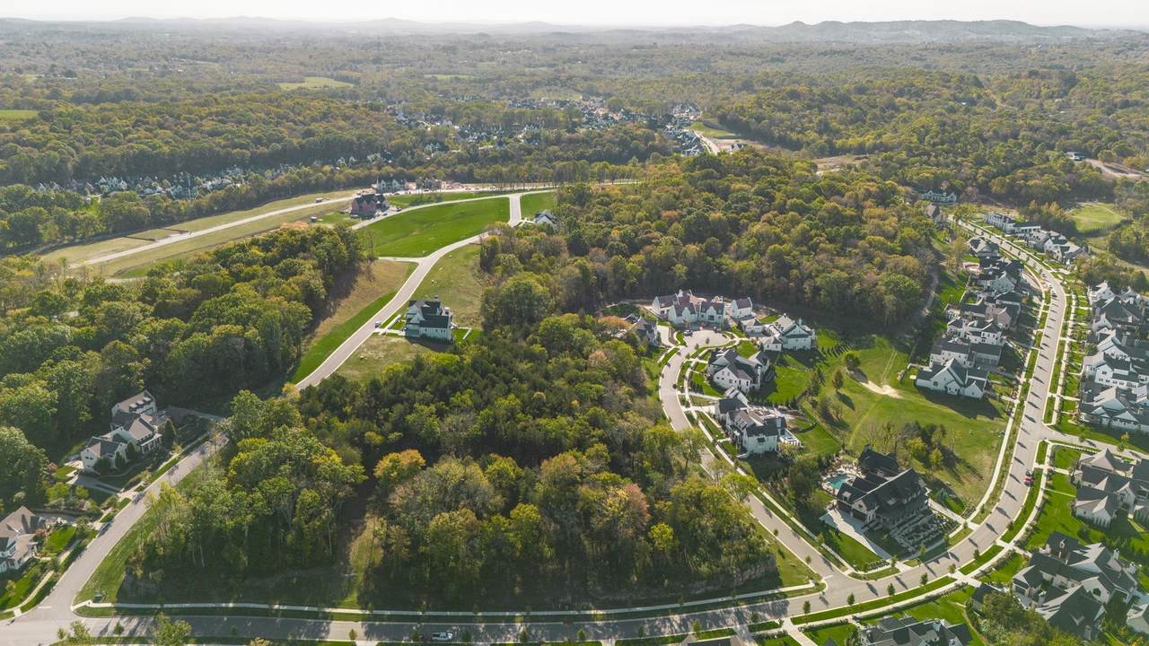 8704 Ashbrook Ln - Photo 1