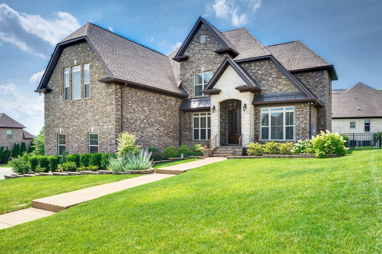 503 Montrose Dr - Photo 1